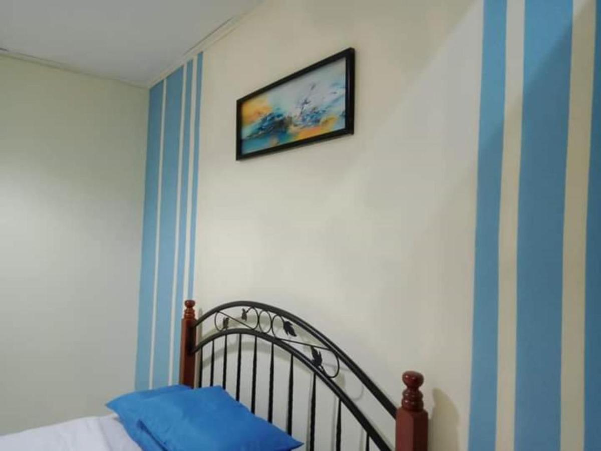 Oyo Home 90419 Sahar Guesthouse Malacca Екстериор снимка